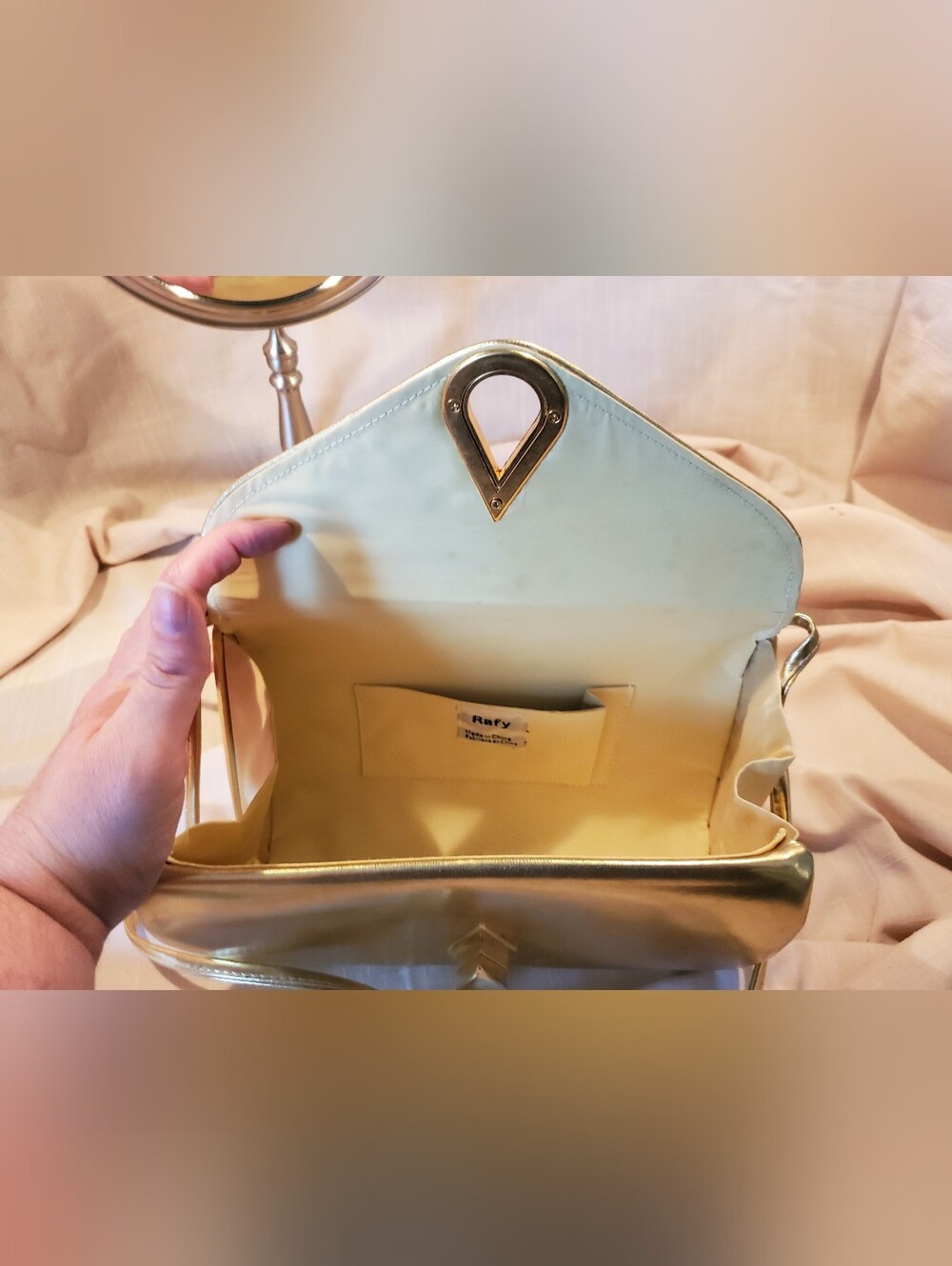 Vintage Rafy Gold Metallic Padded Vinyl Crossbody Evening Bag - Picture 4 of 8